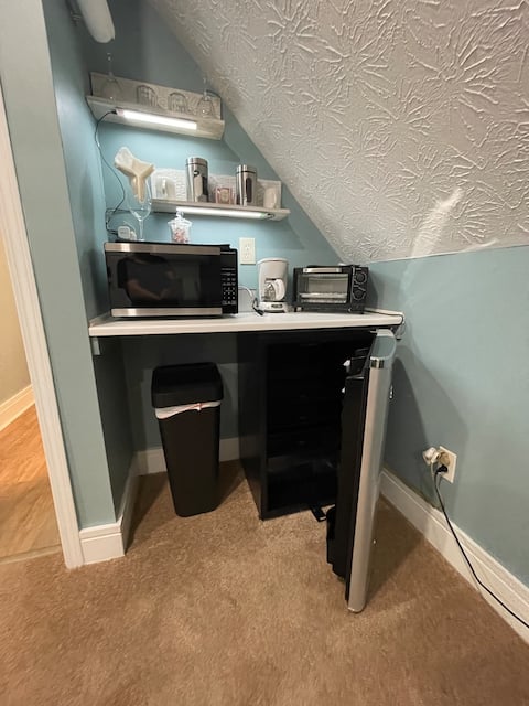 Top Airbnb: Fully private unit steps from ATL/Airport in South Fulton