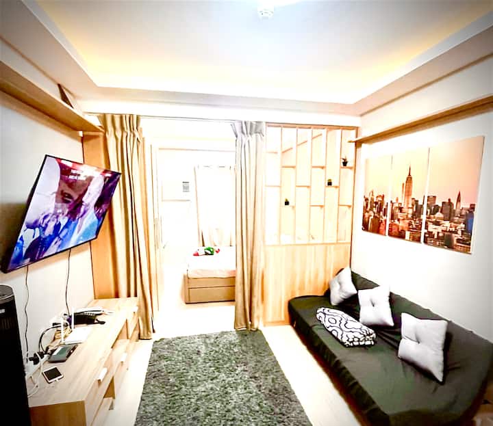 Hyde Tower Studio Condo Top Floor St-cyr Rentals - Cebu City