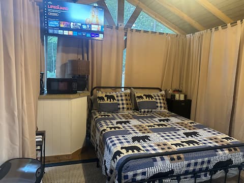 Top performing Airbnb: Mentone Glamping Getaway in Mentone