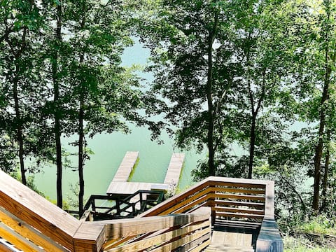 DockSide Retreat with View!