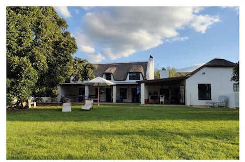 Breede Riverine - Riverfront with Kolkol hot tub