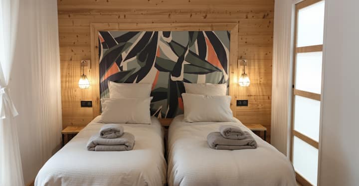 Suite parentale n°3 modulable en :
- 1 lit 160x200 OU 2 lits 80x200