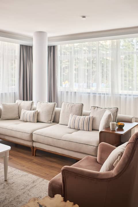 3 KairaHomes Spacious Family Suite for 8 People in Çankaya