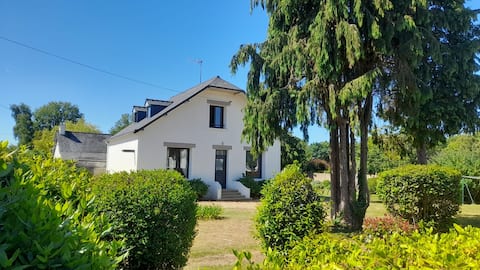 House in the heart of Port Manech', 5 min walk to the beach