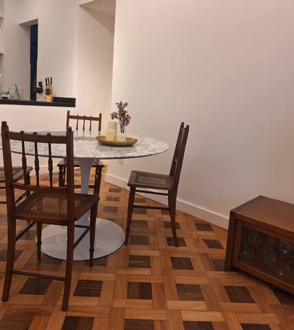 Apto Praia de Copacabana – Quadra da praia gallery image 3