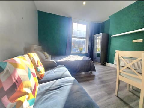 Top performing Airbnb: City Centre Studio in Phibsborough