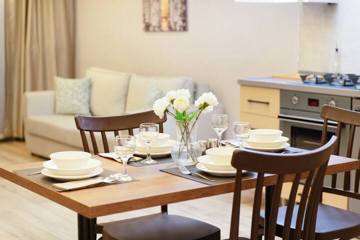 2 Bedroom 1 Living Room Flat with Turkish Bath gallery image 3