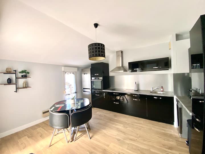Duplex 4 Pers+clim+parking Privé - Saint-Laurent-de-Mure