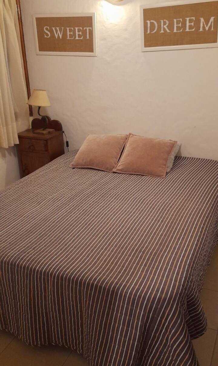 غرفة النوم 2