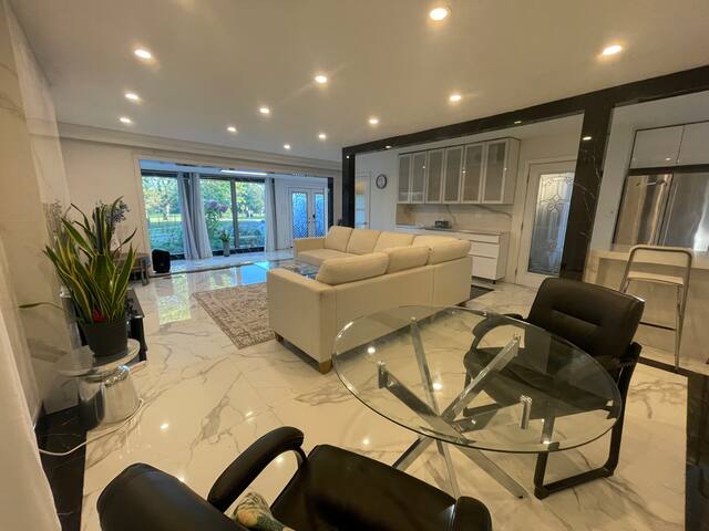 Pho King Palace at Greyabby Park with lake view gallery image 4