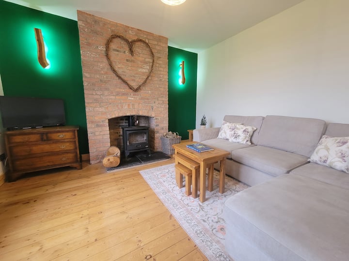 Foliat Cottages @ Jordan Castle - Sherwood Forest