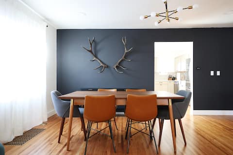 The1928 WEST• 5 BR• Mini Golf• Arcades• Pool Table