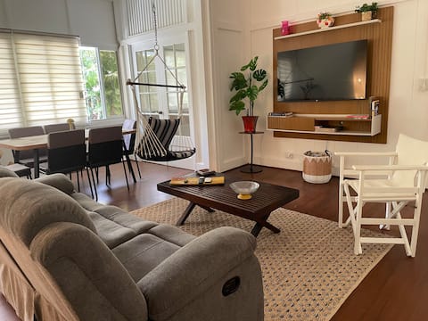 Family home in Gamboa next to the Canal