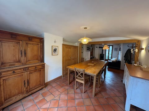 Duplex in the heart of the village, access to 3 Valleys