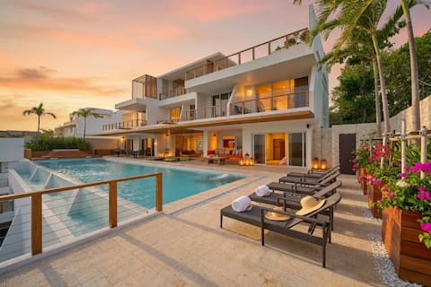 Luxury 11 Bed Villa w/ Infinity Pool & Staff