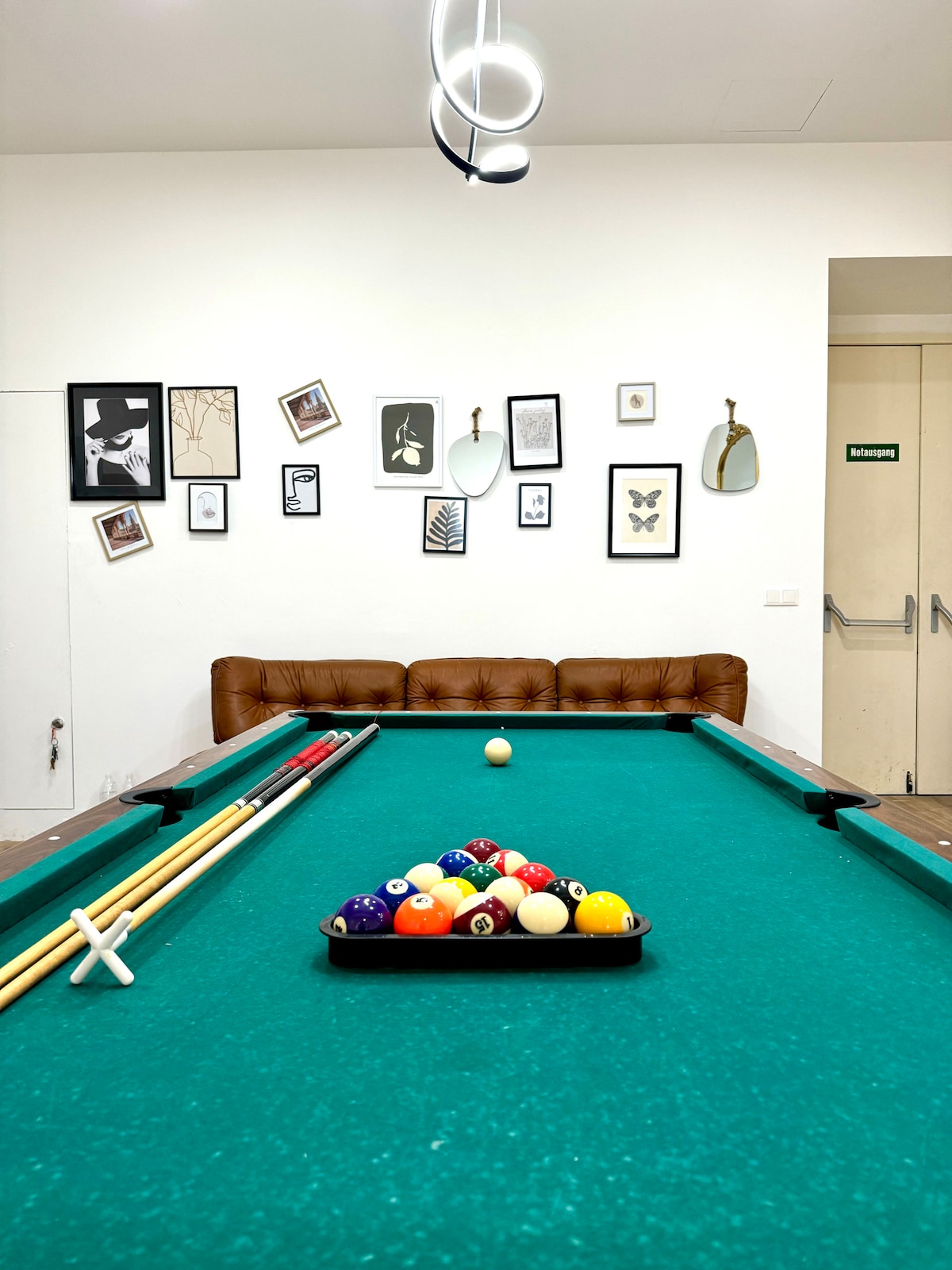 Living room image 8