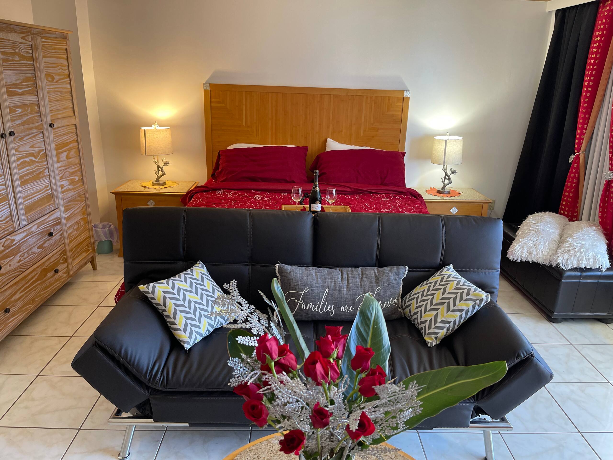 Hotel in Honolulu · ★4.9 · 1 bedroom · 1 bed · 1 private bath - Image 4