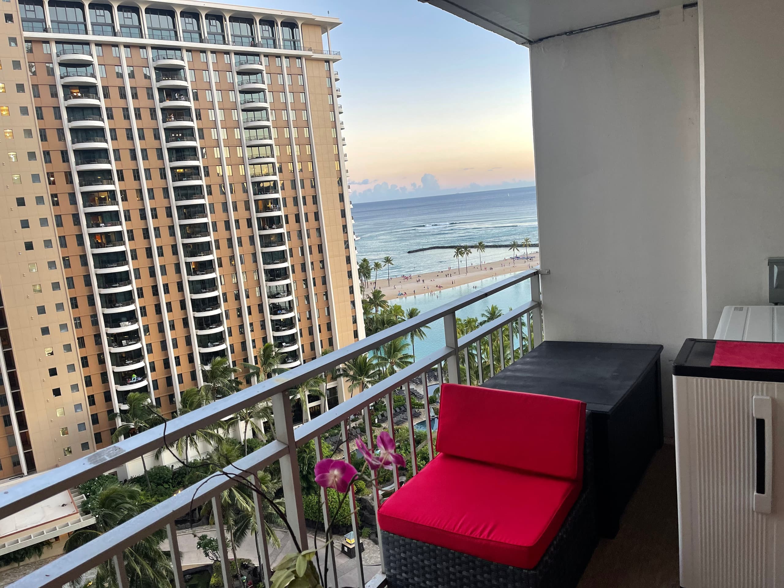 Hotel in Honolulu · ★4.9 · 1 bedroom · 1 bed · 1 private bath - Image 13