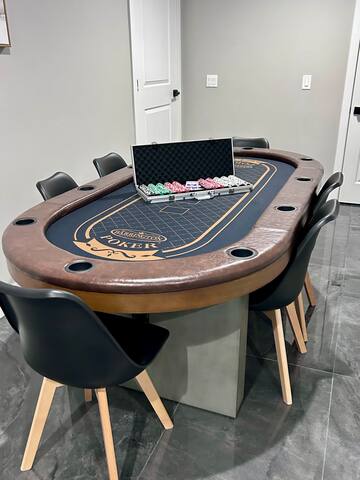 7 mins to strip w/ pool, theater gallery image 3