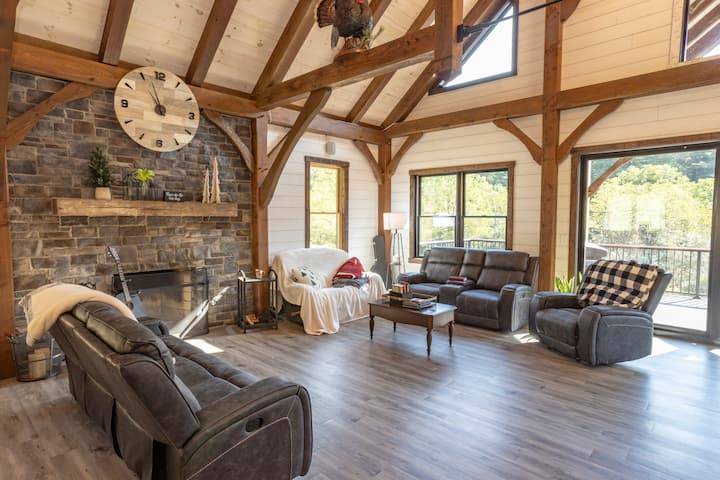 Raccoon Ridge Retreat
Pickleball-starlink Wifi - Pensilvânia