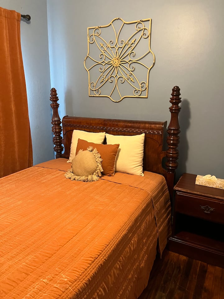 საძინებელი 1