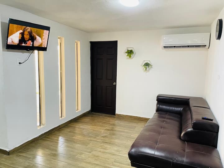 Departamento Magueyes #37, Cerca De Puente Tomates - Brownsville, TX