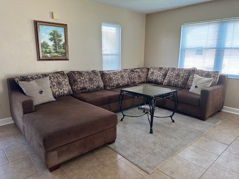 Top performing Airbnb: Bradenton Beach Retreat in North Port / Bradenton / Sarasota