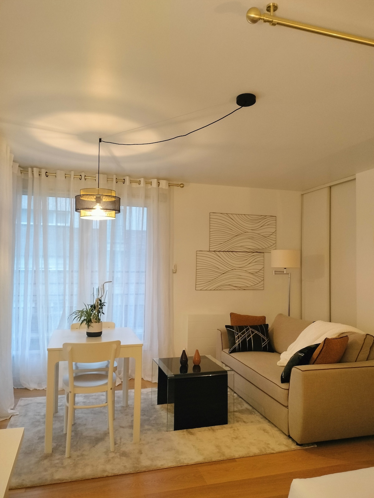 Successful Airbnb property: l'esprit d 'EMMA in Amiens