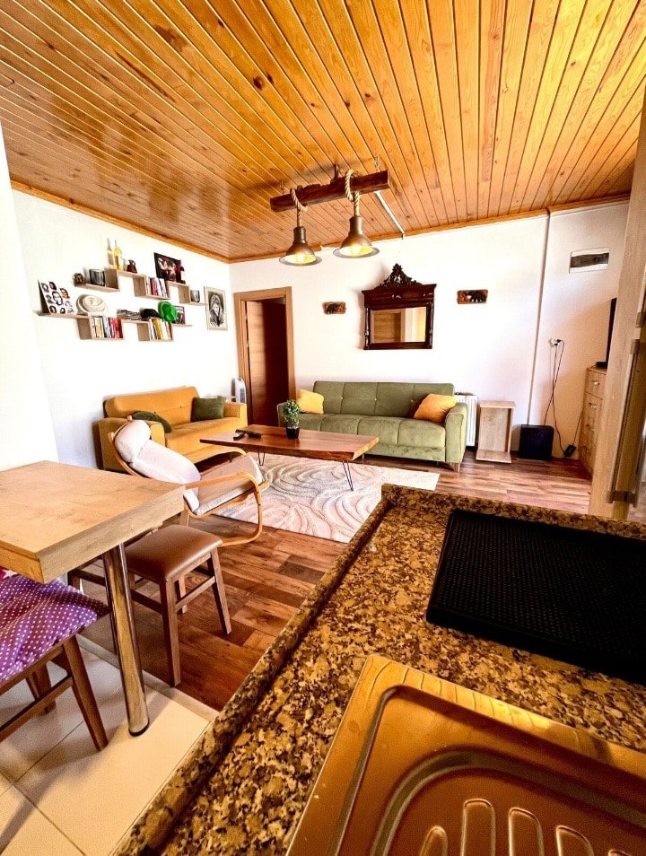 Maşukiye Otel'de 1+1 Teraslı - Kartepe