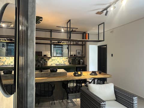 Centrally located apartment with Jacuzzi