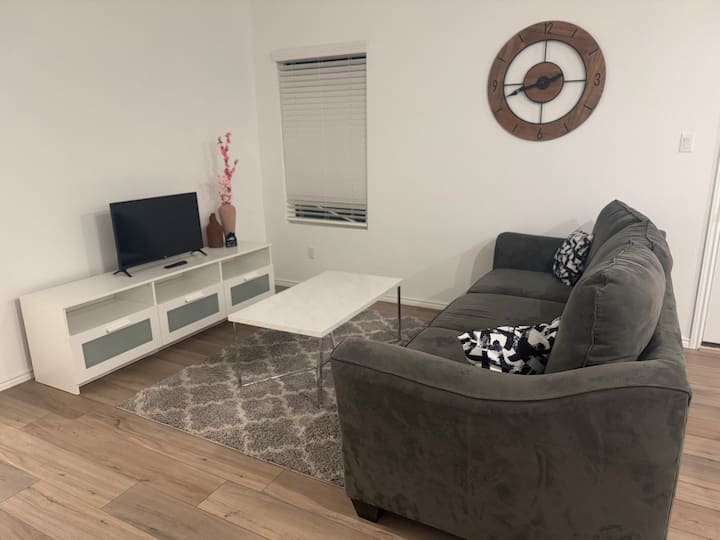 Tranquil Hillview Getaway - Leander, TX