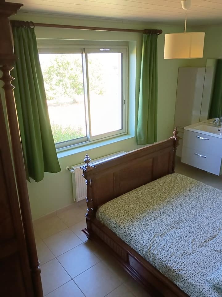 غرفة النوم 2