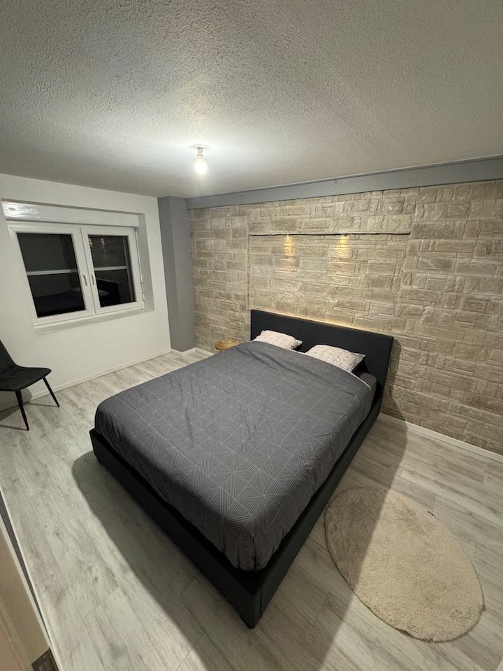 საძინებელი 1