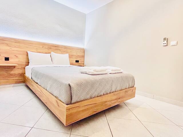 ITHACA: Πολυτελές διαμέρισμα 3ου με θέα. gallery image 3