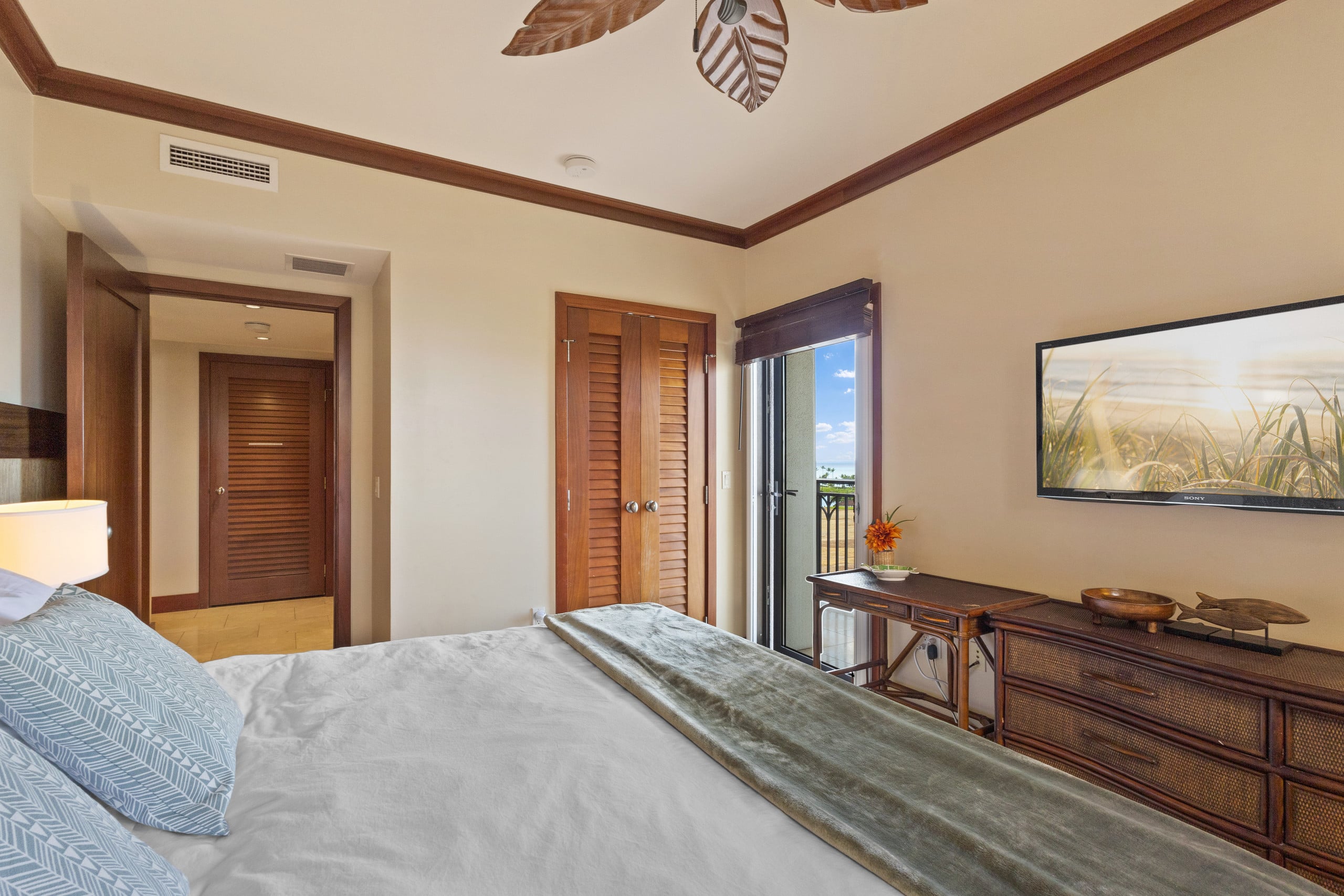 Condo in Kapolei · ★5.0 · 2 bedrooms · 4 beds · 2 private baths - Image 28