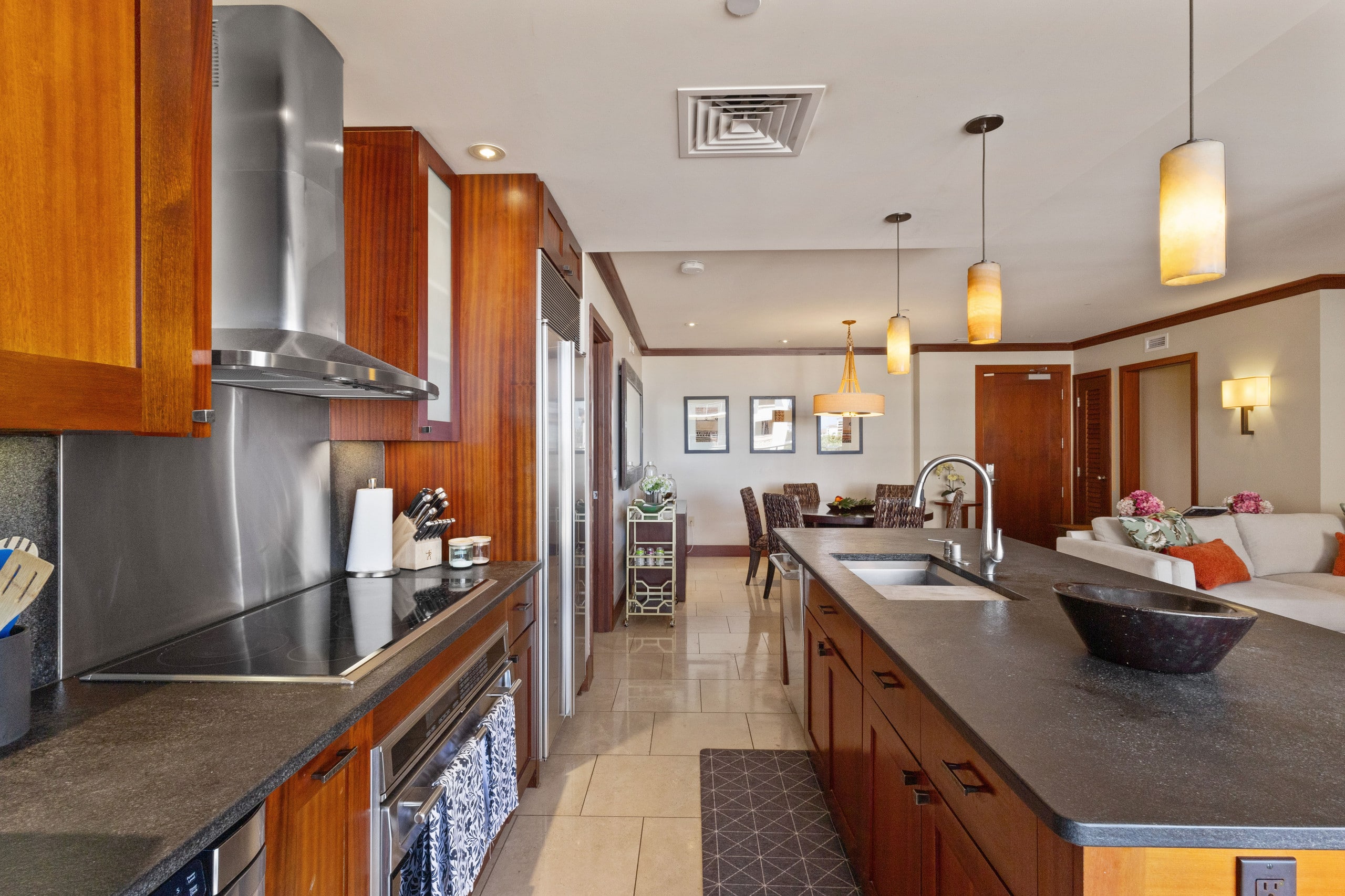 Condo in Kapolei · ★5.0 · 2 bedrooms · 4 beds · 2 private baths - Image 20