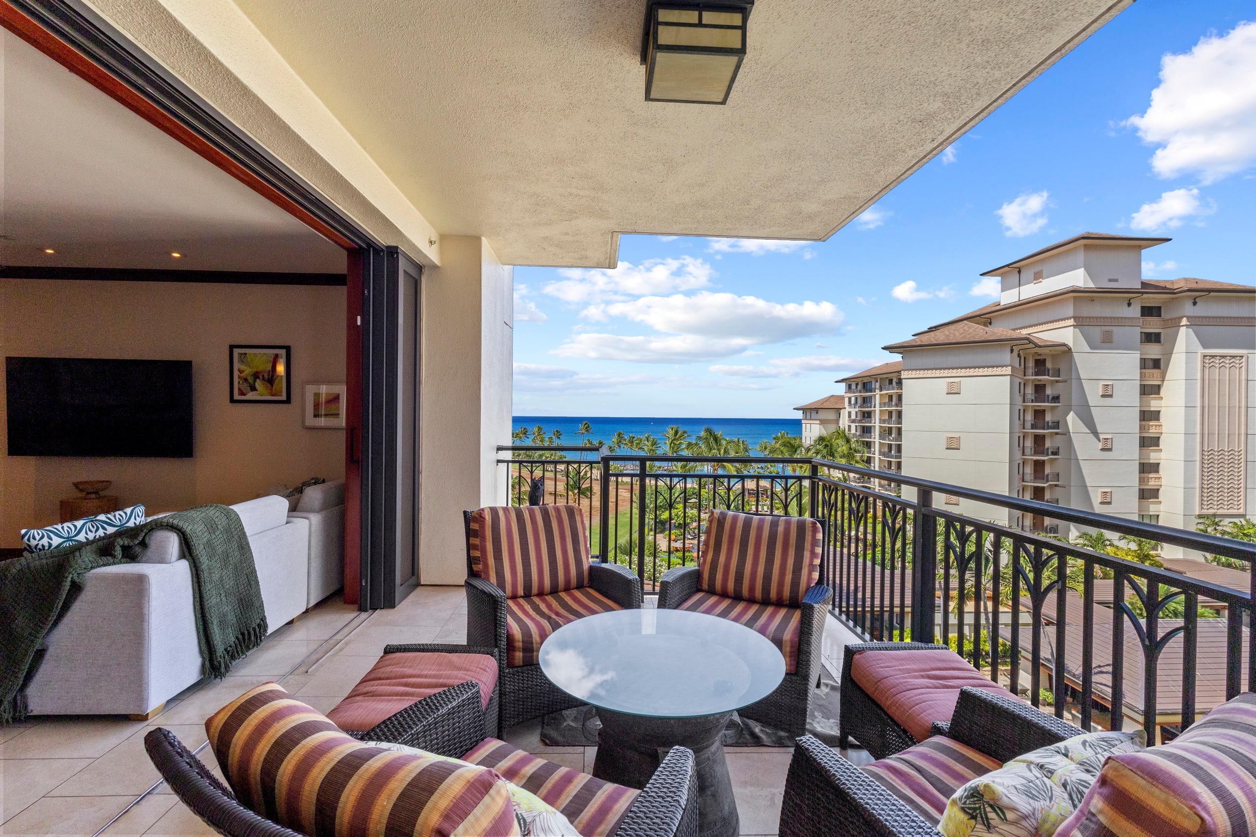 Condo in Kapolei · ★5.0 · 2 bedrooms · 4 beds · 2 private baths - Image 13
