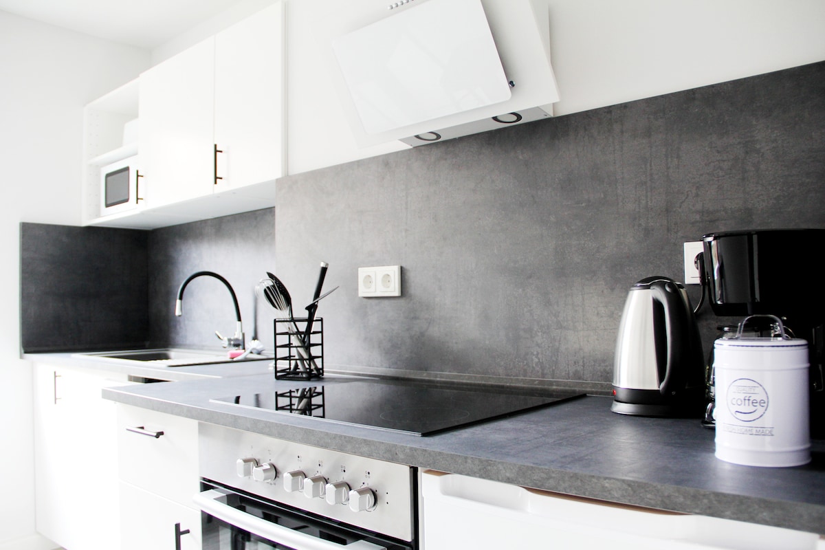 Popular Airbnb listing: SH Lodge: Business-Apartment in Hochfeld