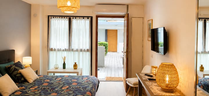 Studio Climatisé, Piscine, Parking, 15 Min D'aix - Éguilles