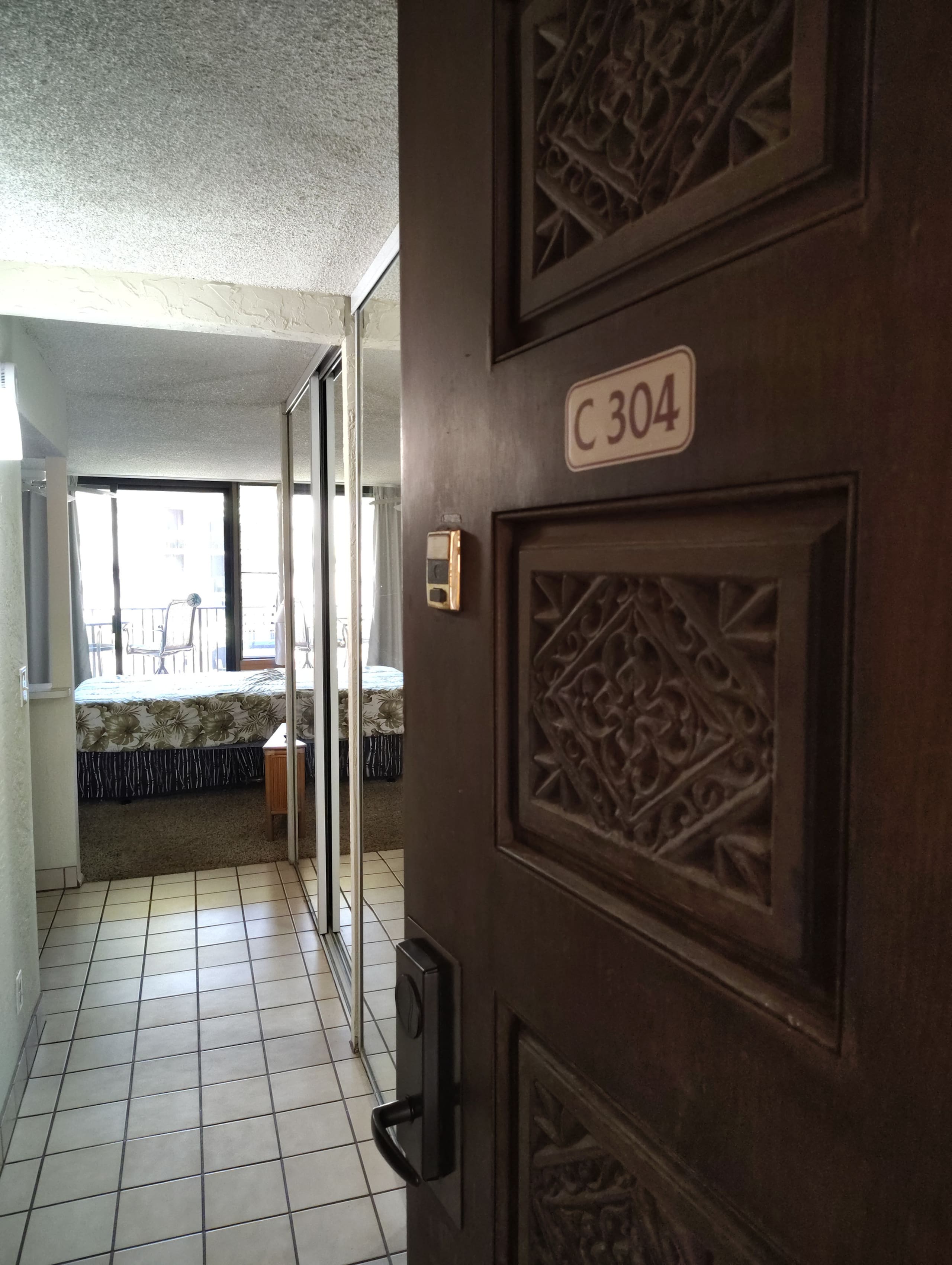 Condo in Lahaina · ★4.8 · Studio · 2 beds · 1 private bath - Image 13