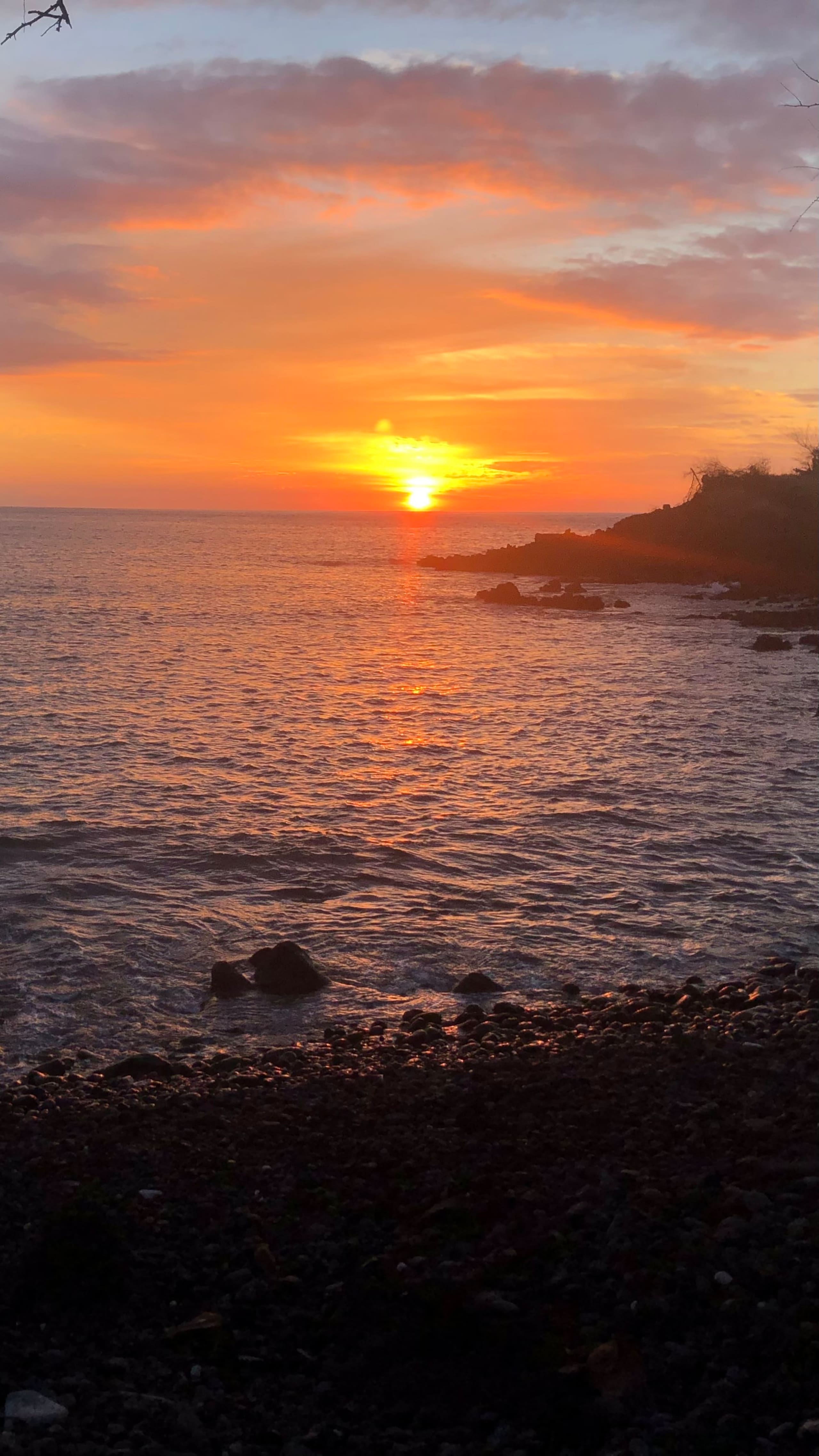 Home in Kailua-Kona · ★4.9 · 3 bedrooms · 5 beds · 2.5 baths - Image 38