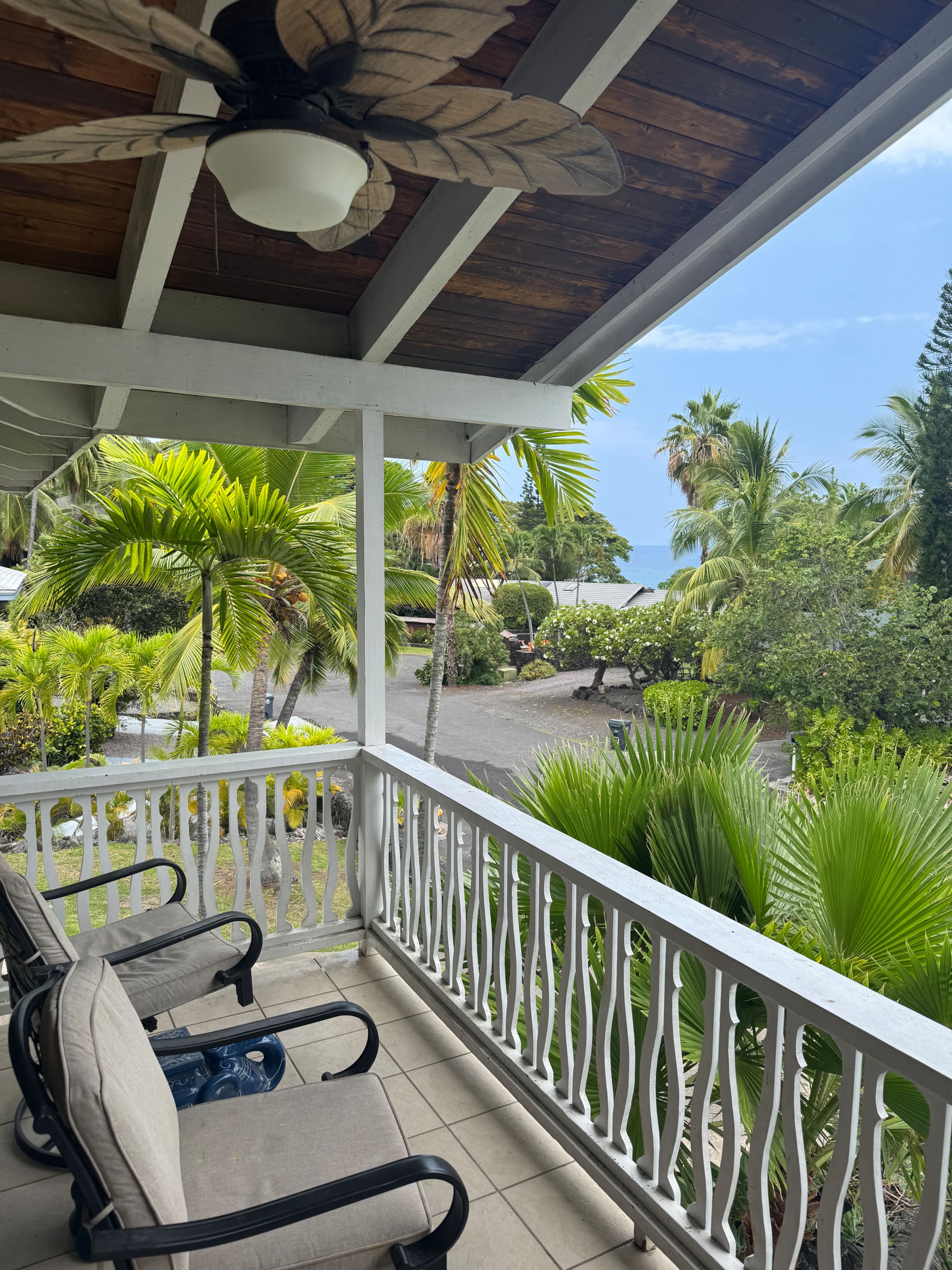 Home in Kailua-Kona · ★4.9 · 3 bedrooms · 5 beds · 2.5 baths - Image 31