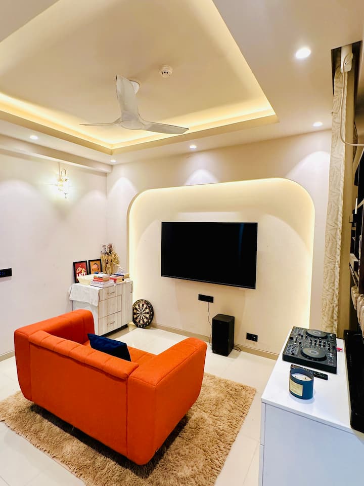 The comfort collective Studio