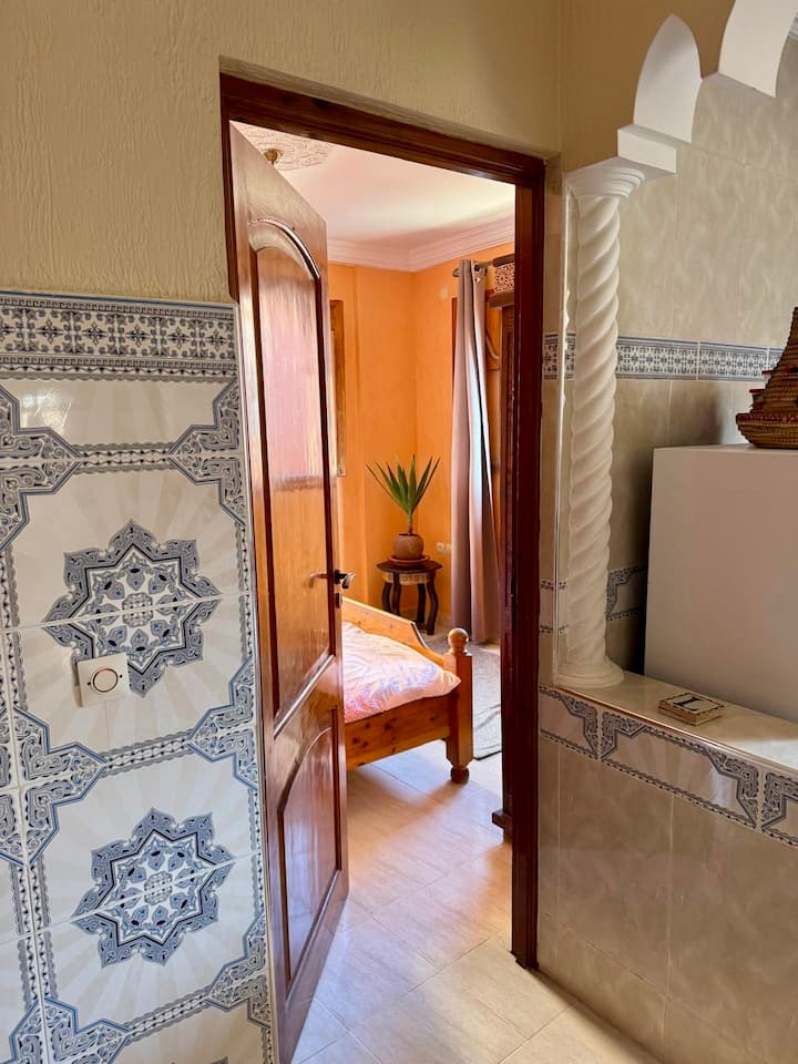 საძინებელი 1