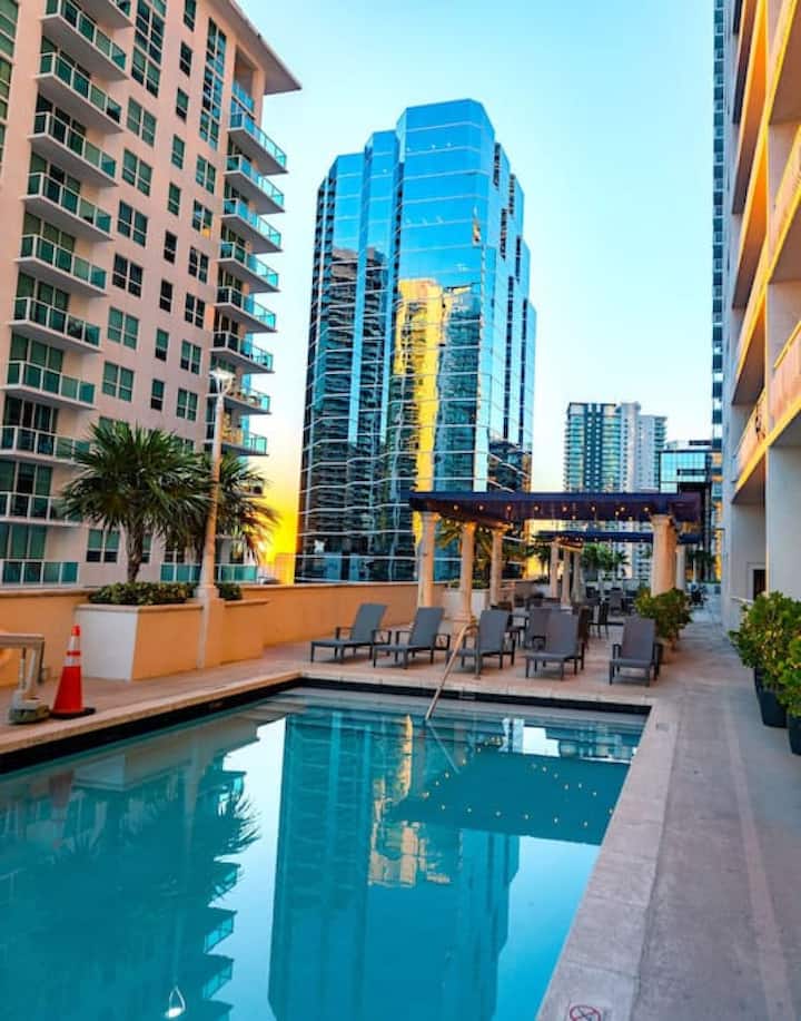 2bd Brickell Bay View & Pool - Miami, FL