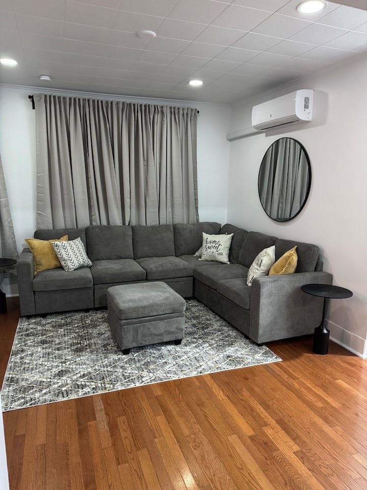  Rozkladacia pohovka v obývacej izbe 