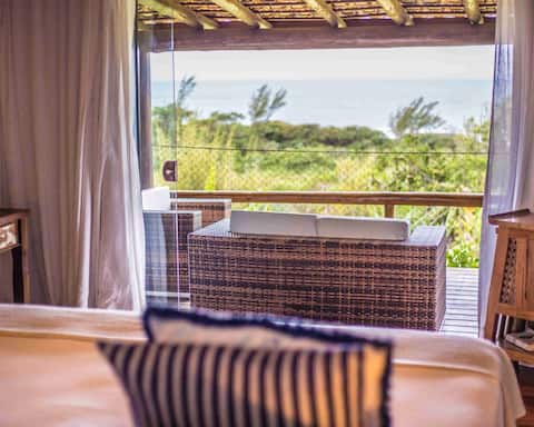 Beautiful house with sea and mountain views in Praia do Rosa!