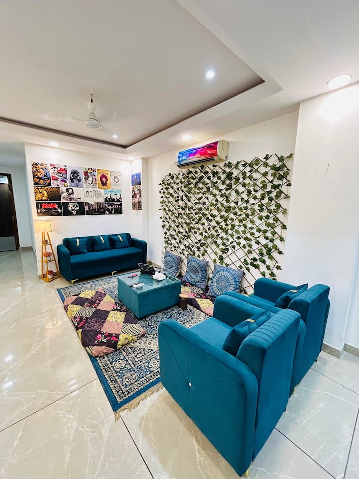Spacious 4bhk Stay Near Igi, Metro & Yashobhoomi - Delhi
