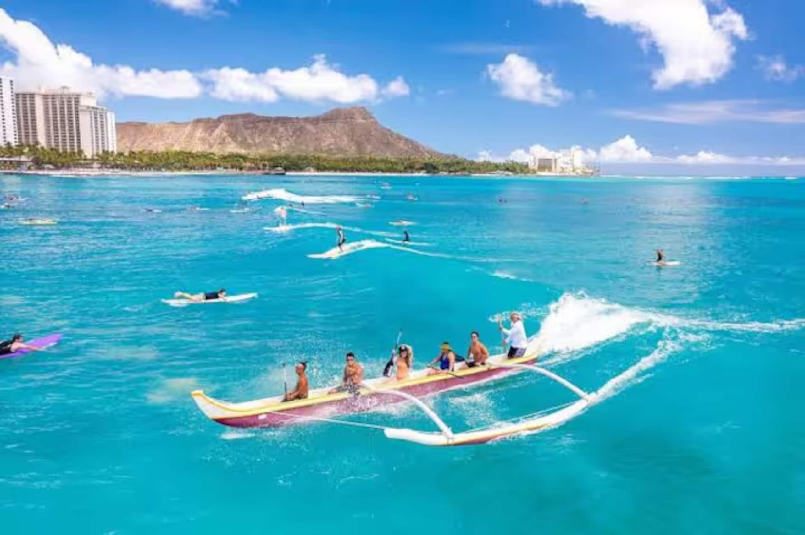 Condo in Honolulu · ★4.73 · 1 bedroom · 3 beds · 1 private bath - Image 24