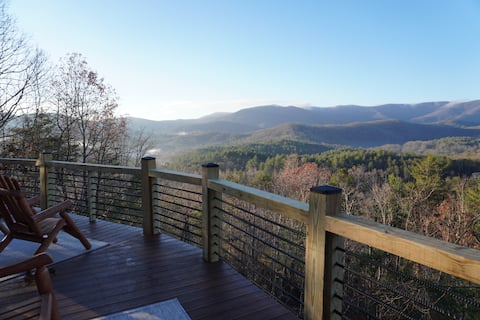 Mountain Views, 3 King 2 Bunk, Arcade, Theater-ish